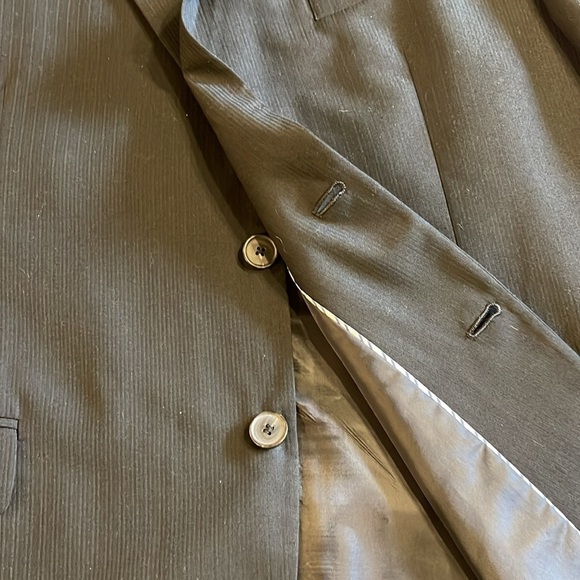 IZOD suit separates blazer 50R fully lined with pocket in/out & 2 button close - Picture 7 of 11